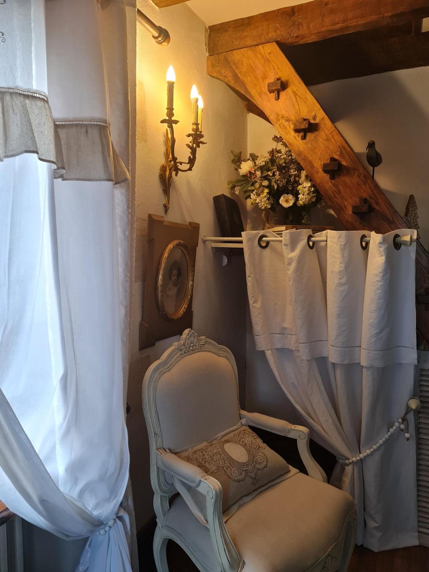 Moulin Rouhaud Hotel Montboyer Room photo