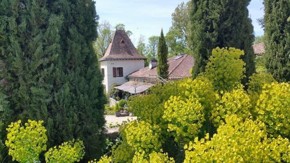 Moulin Rouhaud Hotel Montboyer Exterior photo